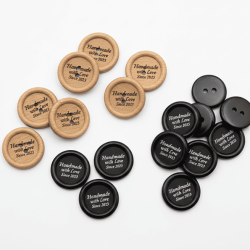 Ґудзики з логотипом